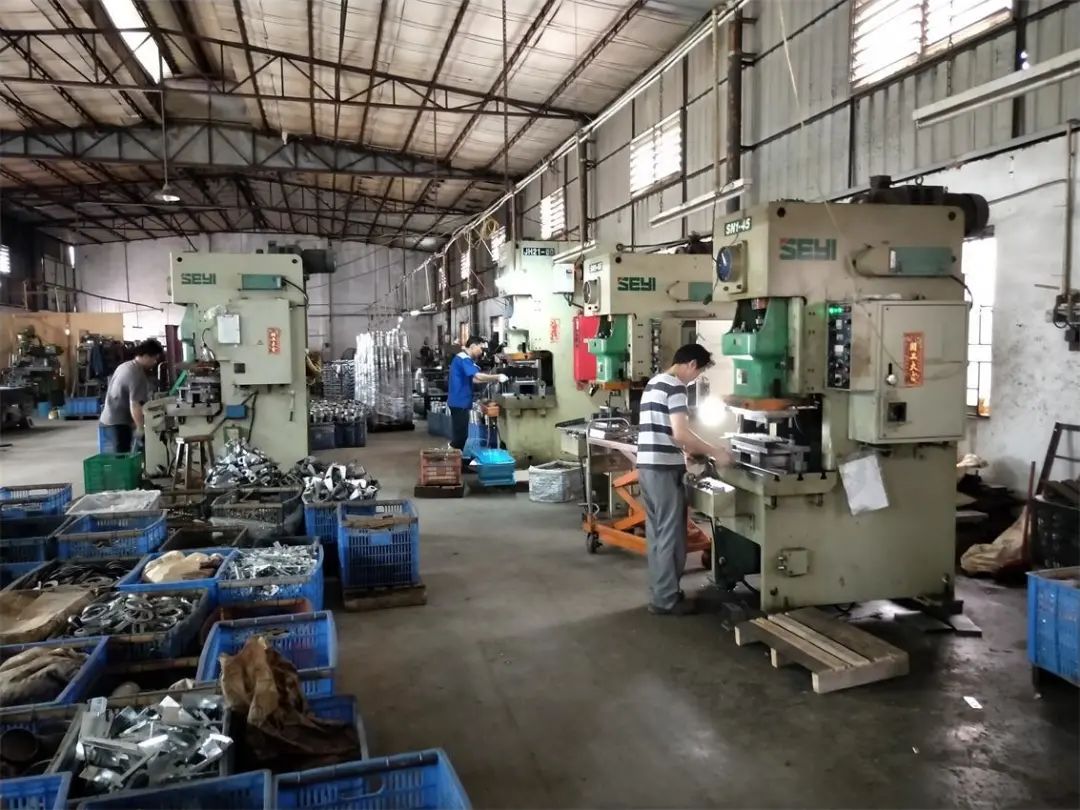 五金加工廠有機(jī)廢氣異味控制，Dejing的凈?除臭劑如何做到？